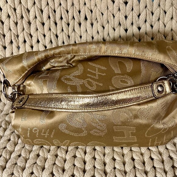 COACH Poppy Storypatch Sig/Gold/Metallic Bag - Picture 3 of 6